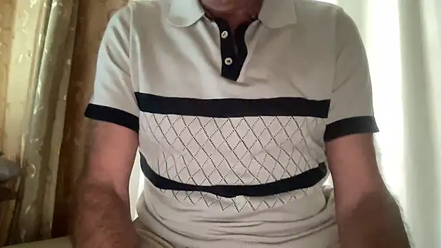henrybull007 online show from June 2026 11:04:02 AM