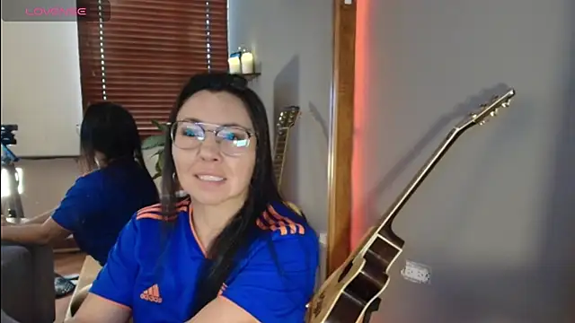 Taliapeach online show from July 2026 03:37:02 PM