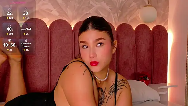 Snapshot of Emily-Cooper- chatting on May 2026 03:41:01 AM Emily-Cooper- online show from May 2026 03:41:01 AM