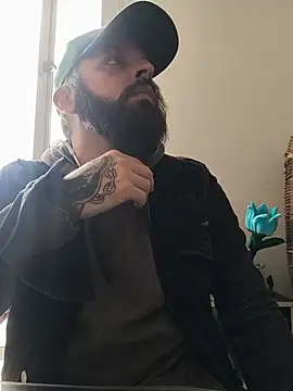 erikthor online show from May 2026 06:34:02 PM