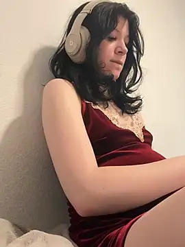 kaygbbmama online show from May 2026 01:27:01 PM