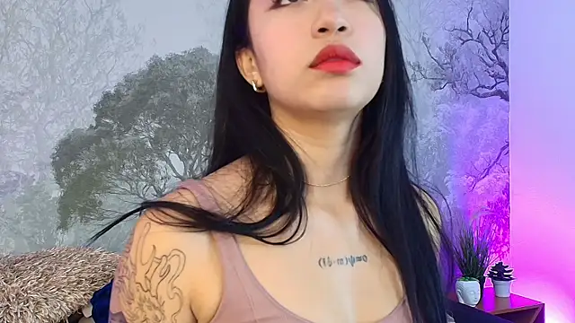 AshleyGross  online show from May 2026 07:51:01 PM