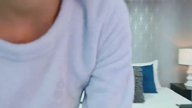 VioletSweetts online show from April 2026 09:30:02 PM