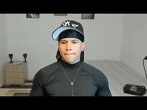 sant wahlberg online show from May 2026 11:13:02 PM
