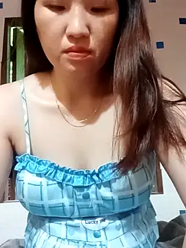 Kee2000 online show from May 2026 11:27:02 PM