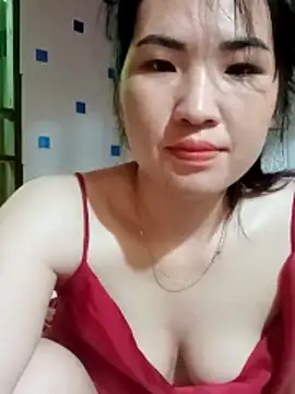 Kee2000 online show from June 2026 11:35:01 PM