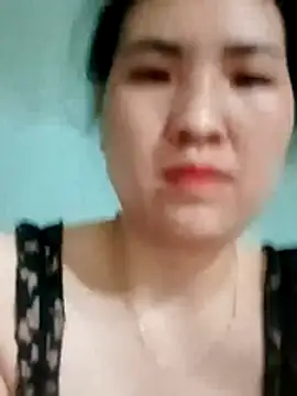 Kee2000 online show from May 2026 02:35:01 PM