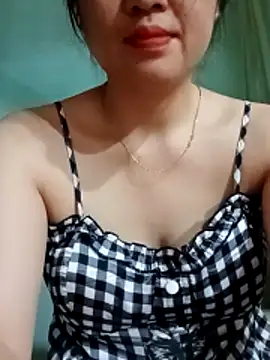 Kee2000 online show from June 2026 11:38:02 PM