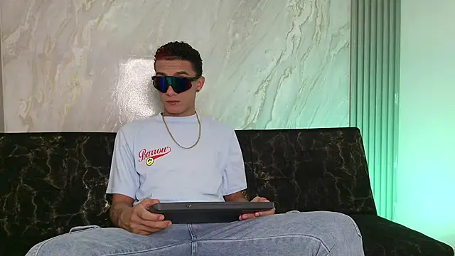 Snapshot of KING_BOYS2026 chatting on May 2026 01:38:02 AM KING BOYS2026 online show from May 2026 01:38:02 AM