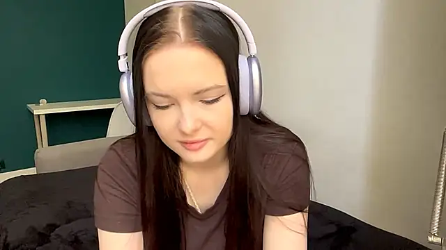 AmbientInvalid online show from May 2026 10:10:02 AM