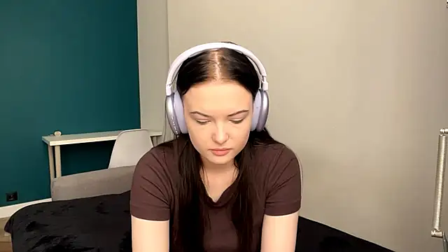 AmbientInvalid online show from May 2026 01:03:01 PM
