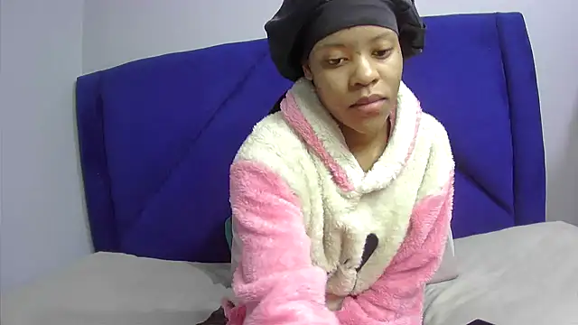 Snapshot of TheSexyBibi chatting on June 2026 07:46:01 AM TheSexyBibi online show from June 2026 07:46:01 AM