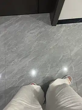 xingyi001 online show from April 2026 05:39:01 PM