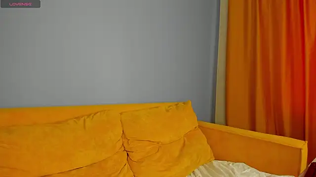 Snapshot of Kira_Be11 chatting on May 2026 01:22:01 AM Kira Be11 online show from May 2026 01:22:01 AM