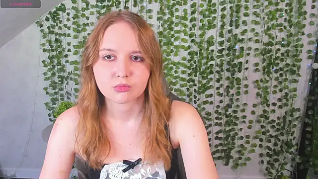 Snapshot of Emmaa_Kimm chatting on July 2026 12:57:02 AM Emmaa Kimm online show from July 2026 12:57:02 AM