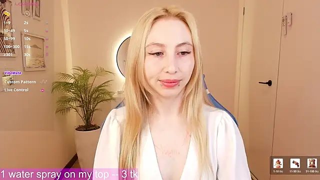 Snapshot of MilkChoc0late chatting on May 2026 02:31:02 AM MilkChoc0late online show from May 2026 02:31:02 AM