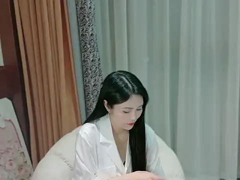 YuYu2604255 online show from April 2026 12:20:01 PM