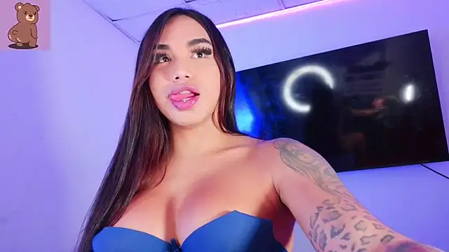 alejadolli online show from May 2026 07:54:01 PM