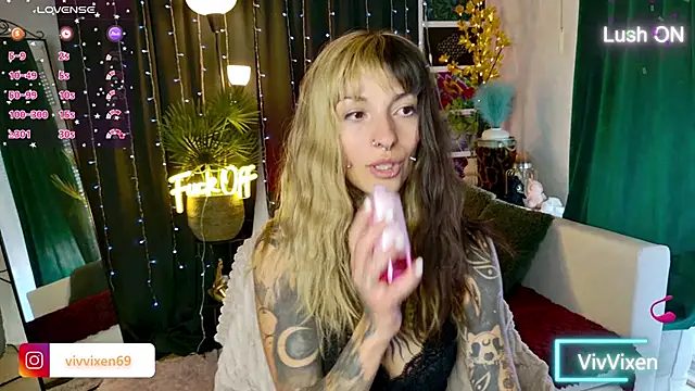 VivVixen online show from June 2026 03:51:01 PM