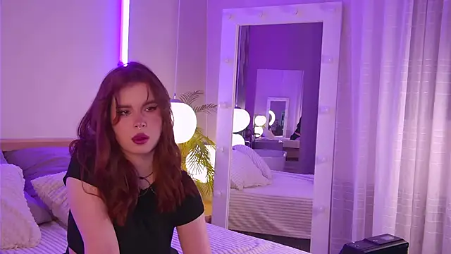 Elsie Fiery online show from May 2026 04:05:01 AM