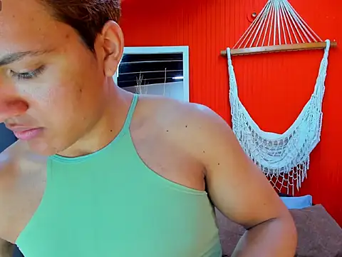 aslyhernandez99 online show from May 2026 10:51:02 AM