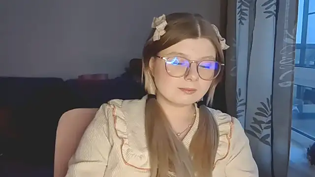 YukiBlush online show from May 2026 04:11:01 PM