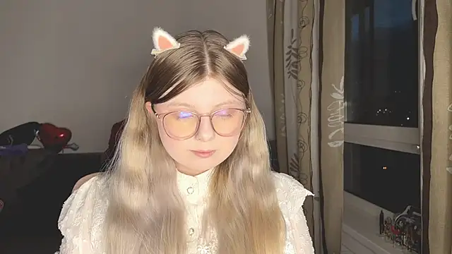 YukiBlush online show from May 2026 10:04:01 PM