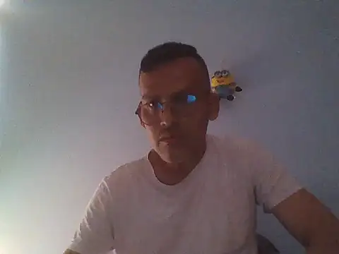 Snapshot of jairo43 chatting on July 2026 02:21:01 PM jairo43 online show from July 2026 02:21:01 PM