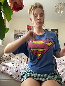 Young Lizzie online show from May 2026 02:45:01 PM