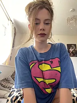 Young Lizzie online show from May 2026 01:36:02 PM