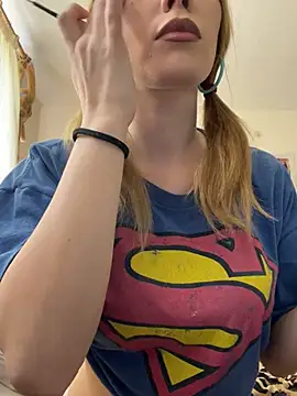 Young Lizzie online show from May 2026 12:46:01 PM