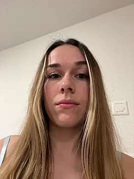 Naomi-Smile online show from April 2026 07:51:02 PM