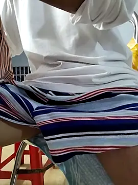 Snapshot of Kiet_Mot_Minh_O_Nha chatting on May 2026 03:39:01 PM Kiet Mot Minh O Nha online show from May 2026 03:39:01 PM