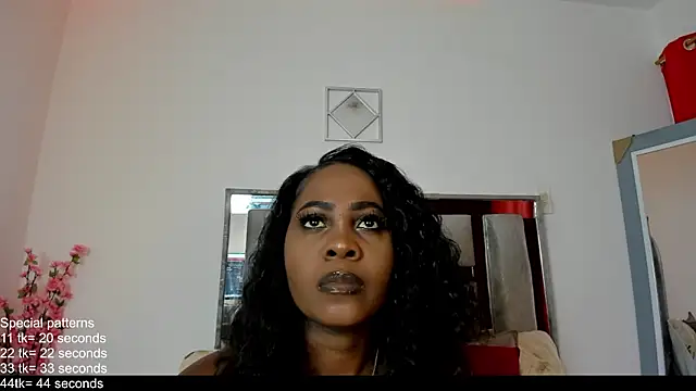 Snapshot of EmilyRooa1 chatting on July 2026 01:57:01 PM EmilyRooa1 online show from July 2026 01:57:01 PM