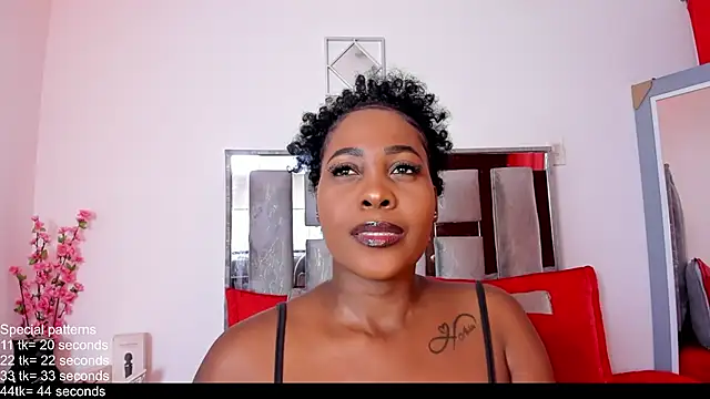EmilyRooa1 online show from June 2026 06:07:02 PM