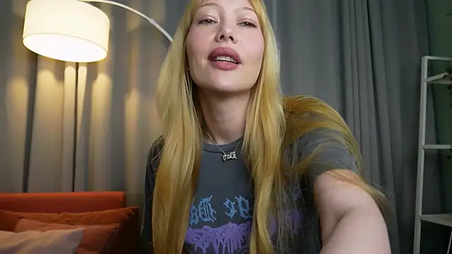  Mila Luna  online show from May 2026 09:12:01 PM