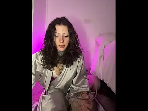 Vera    online show from April 2026 05:06:02 PM