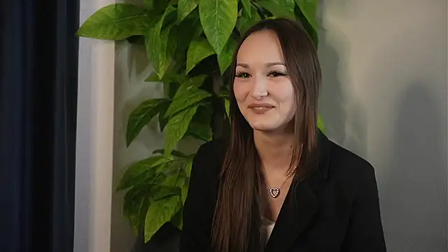 FridaZeagler online show from April 2026 06:28:01 AM