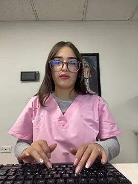 Sweet Milaa1 online show from June 2026 07:52:01 PM