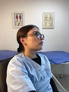 Sweet Milaa1 online show from May 2026 07:00:01 PM