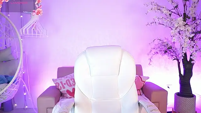 VioletJoness  online show from July 2026 11:39:02 AM