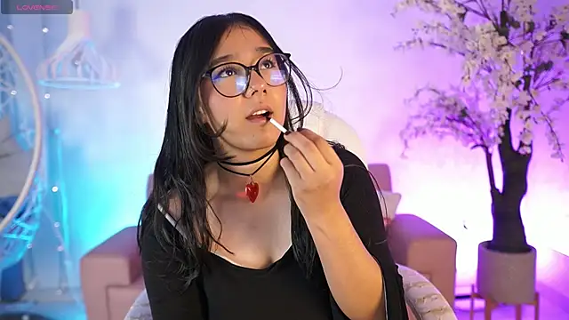 VioletJoness  online show from July 2026 11:42:02 AM