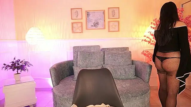VioletJoness  online show from June 2026 11:44:01 AM
