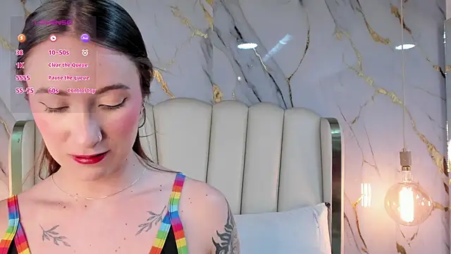 Hannah Lane online show from May 2026 12:09:02 PM