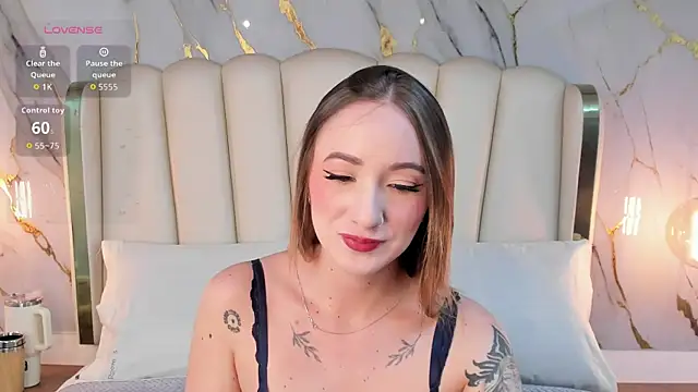 Hannah Lane online show from July 2026 12:23:01 PM