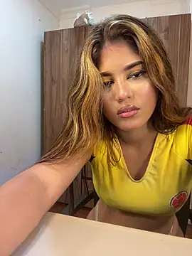 Zoe rousse01 online show from July 2026 08:52:02 PM