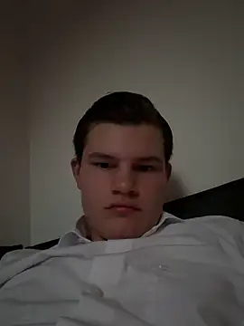 19teenoldboy online show from April 2026 07:07:01 PM