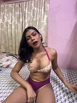 Mayra xx online show from May 2026 07:06:02 PM