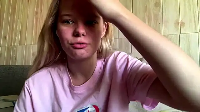 Snapshot of Malinwitch chatting on July 2026 05:38:02 AM Malinwitch online show from July 2026 05:38:02 AM