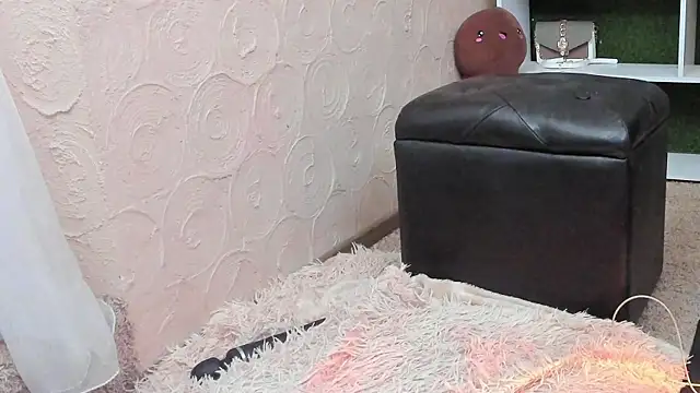 lililiana online show from July 2026 08:25:02 AM